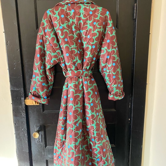 Wray Roberta Puffer in Midnight Daisy - Picture 2 of 7